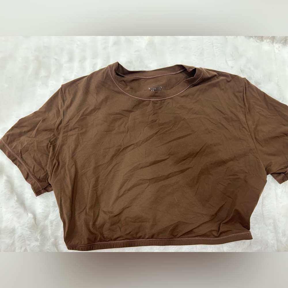 skims crop top